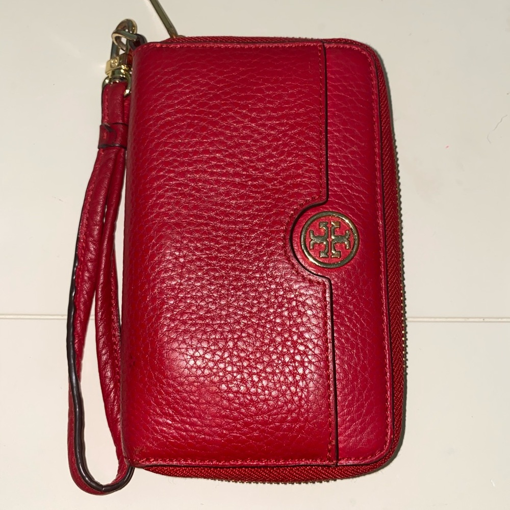 TORY BURCH WRISTLET